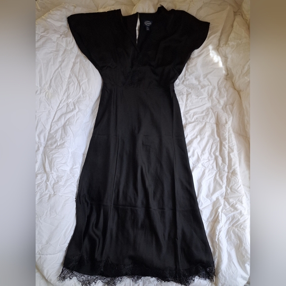 Silky Black V-Neck Lace Dress - Picture 2 of 5